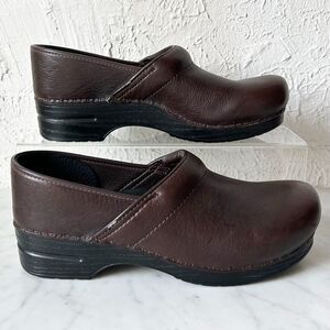Dansko Professional Women's Clogs Brown Leather - Size 45/13